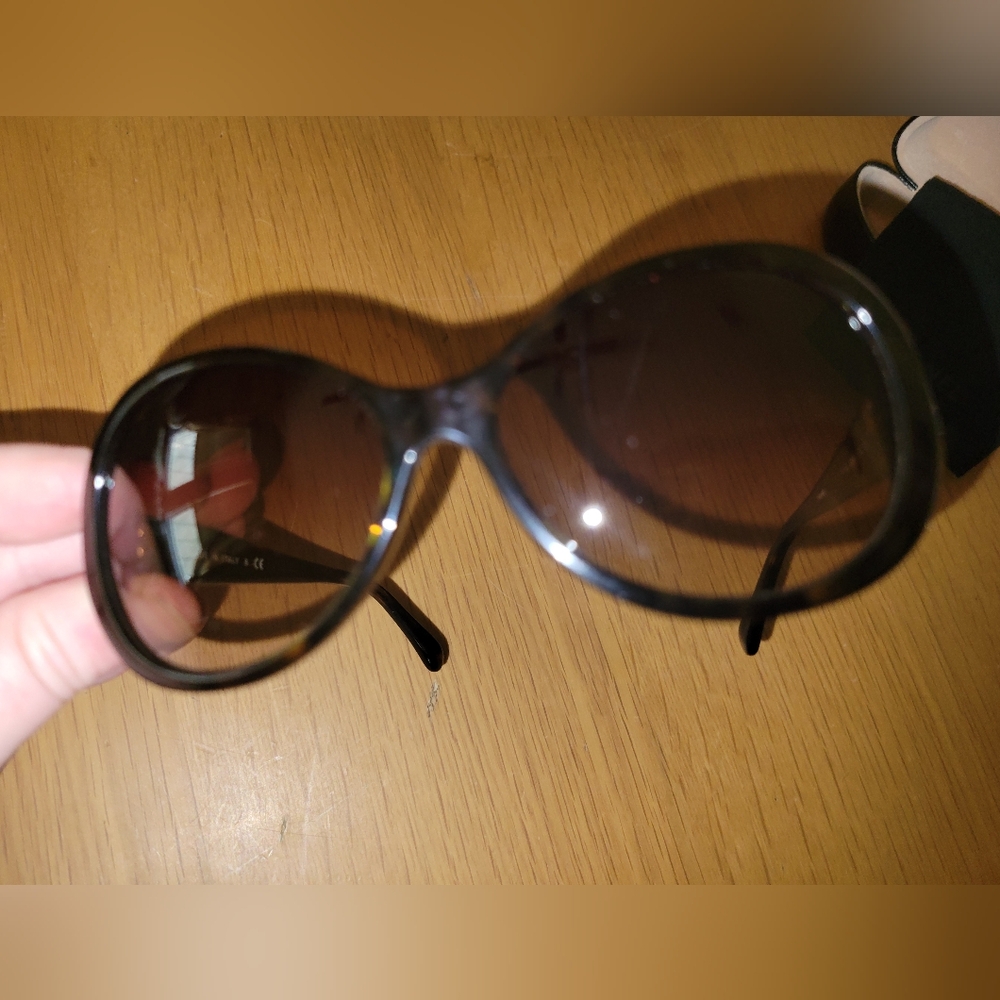CHANEL Oversized Sunglasses in Brown with Case, Box, and Shopping Bag - Picture 7 of 14